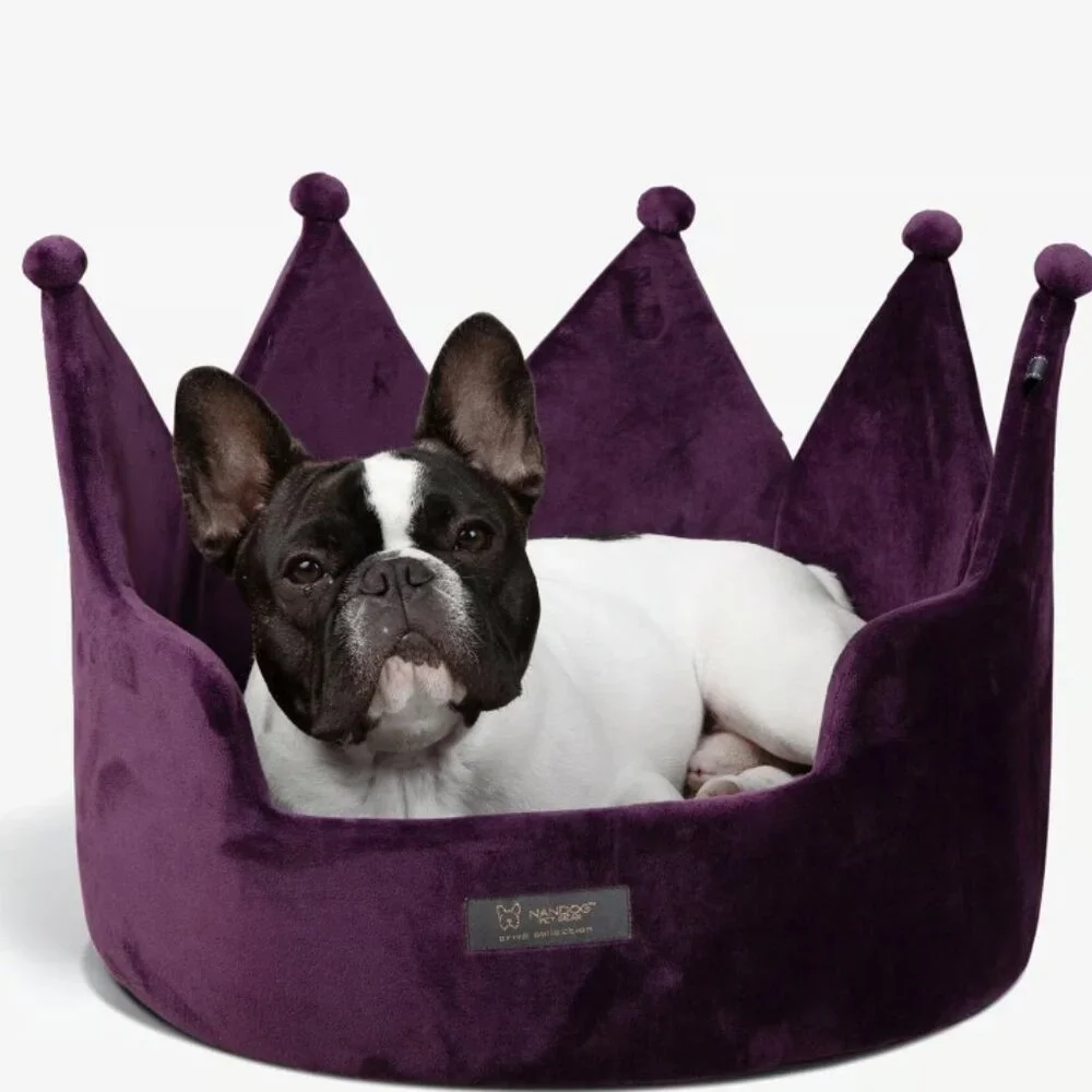NWT Nandog Prive Collection Crown Dog & Cat Bed, Purple Dimensions 16”x16”x12”